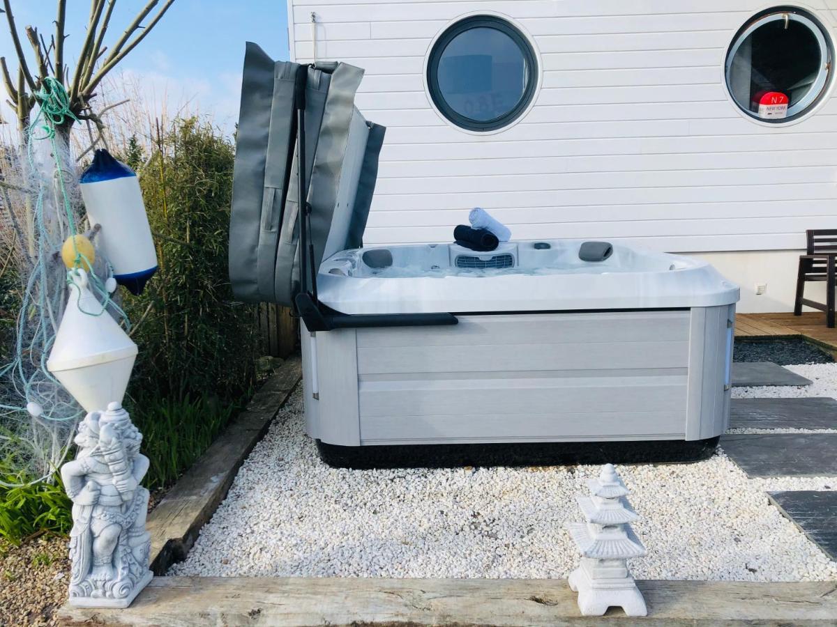 La Maison Bateau Au Bord De Mer Guissény Eksteriør bilde