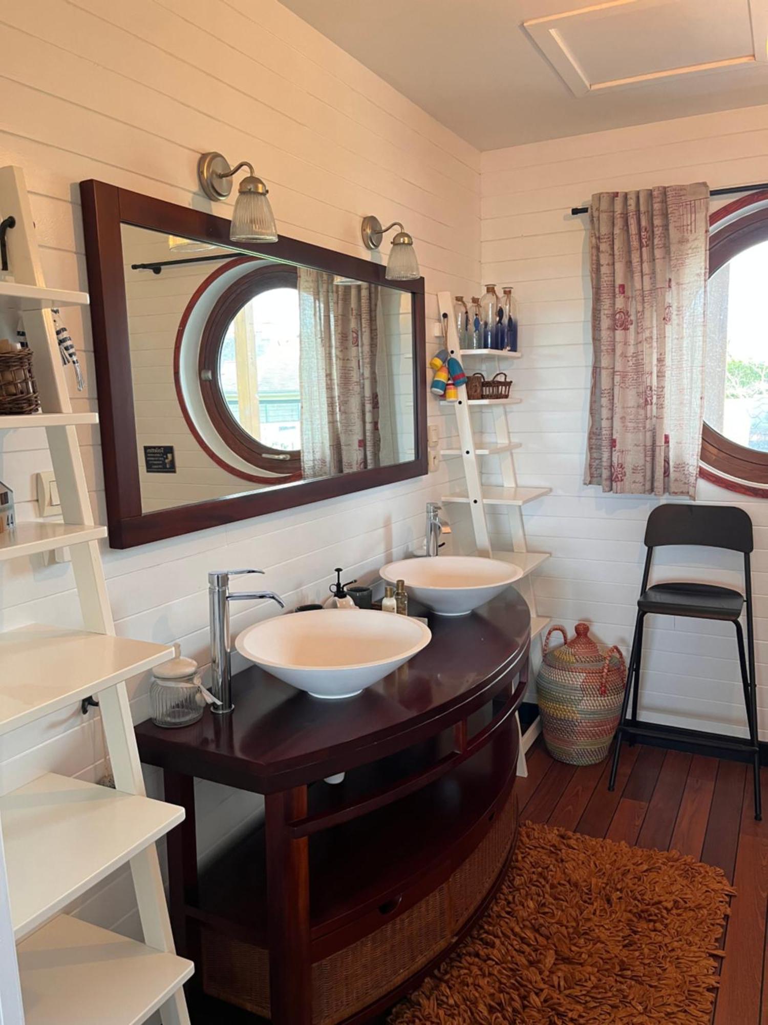La Maison Bateau Au Bord De Mer Guissény Eksteriør bilde